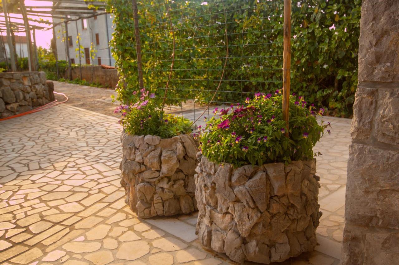 מאלינסקה Apartments Cvelic Milovcic מראה חיצוני תמונה